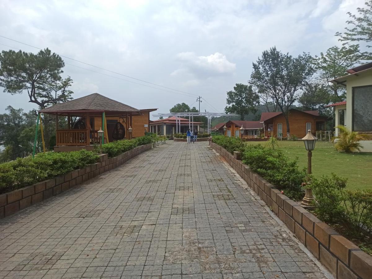 Ri Shat Sngi Orchid Resort By World Choice Шилонг Екстериор снимка