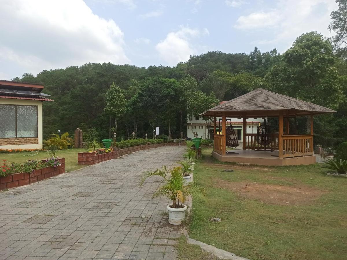Ri Shat Sngi Orchid Resort By World Choice Шилонг Екстериор снимка